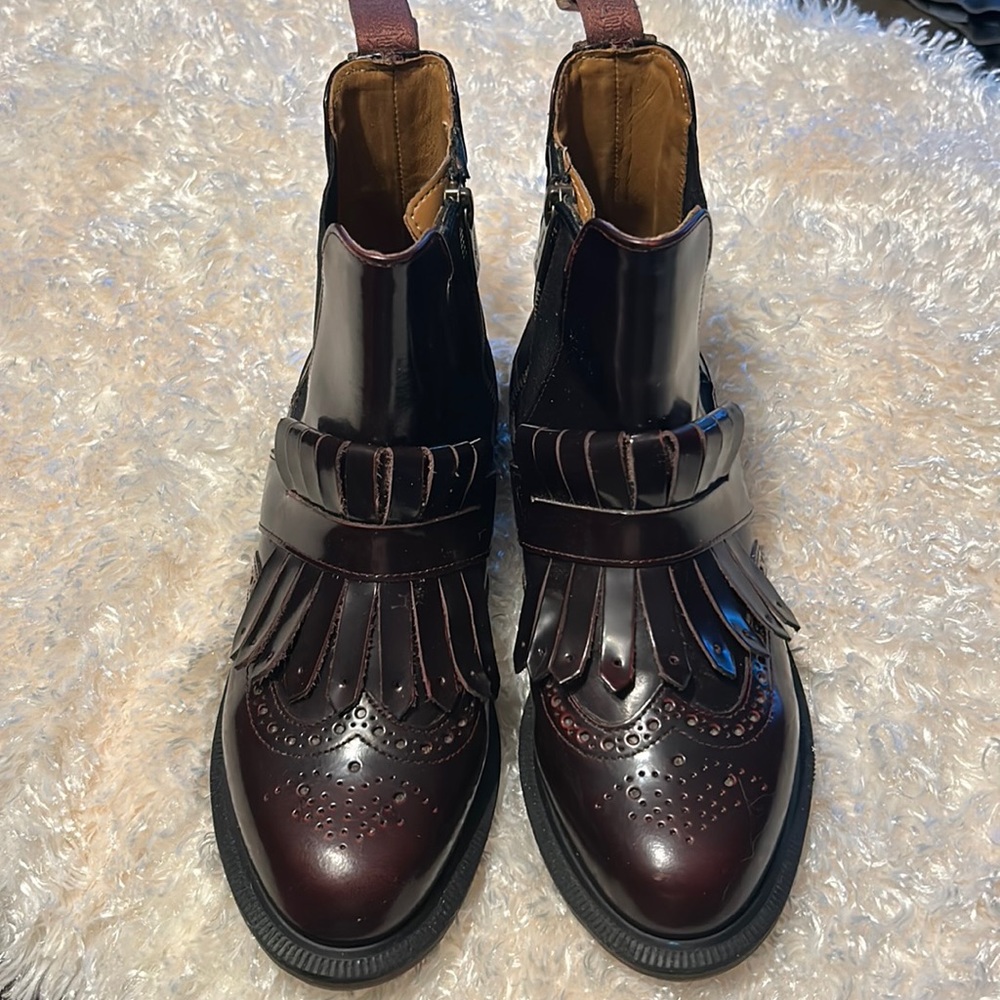 NWOT Dr Marten’s wingtips ankle boots